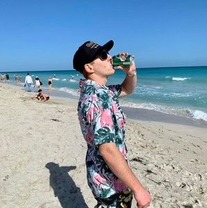 Meet your Posher, Brock